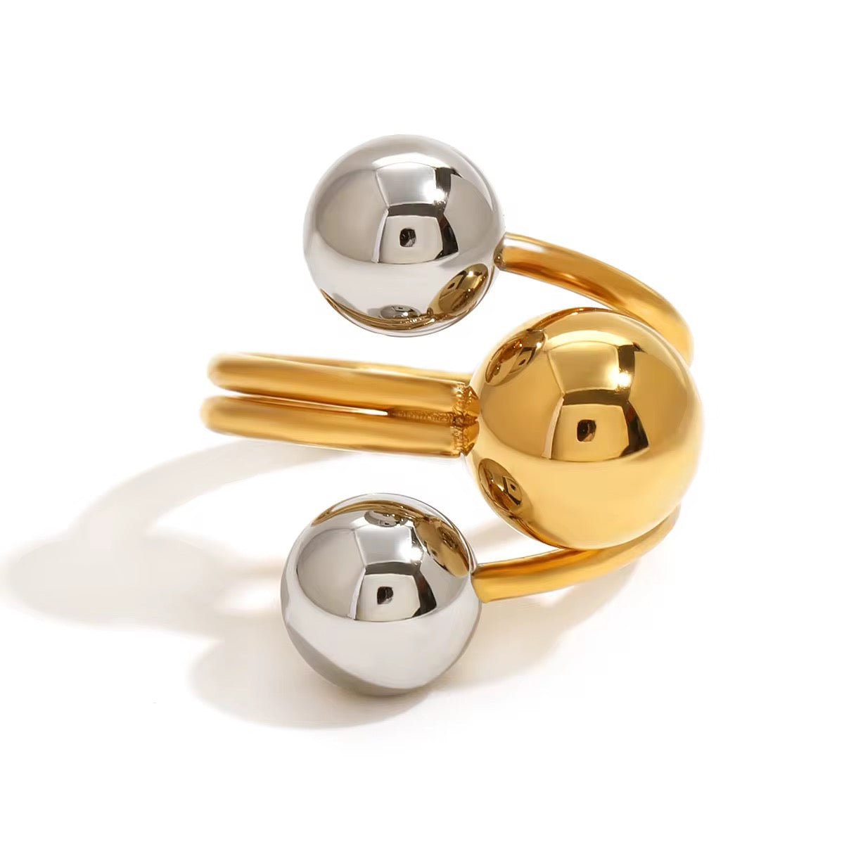 Spheres ring