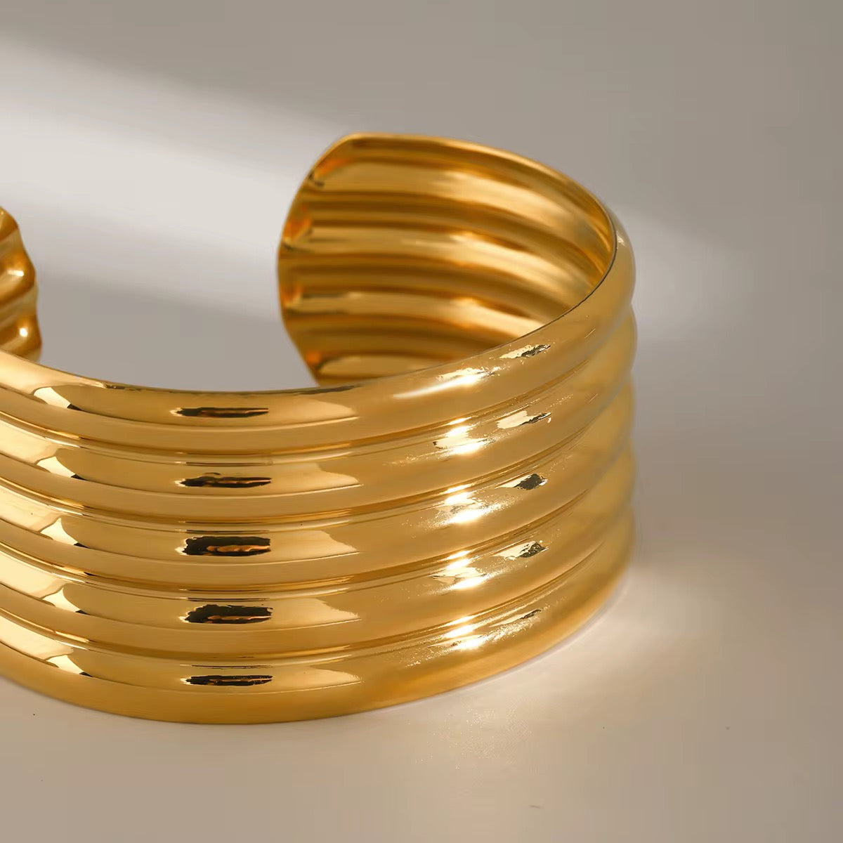 Ivon Bracelet