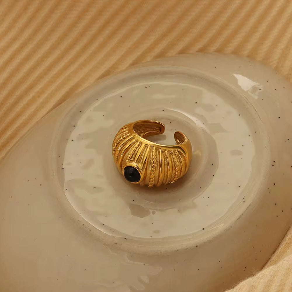 Cleo Ring
