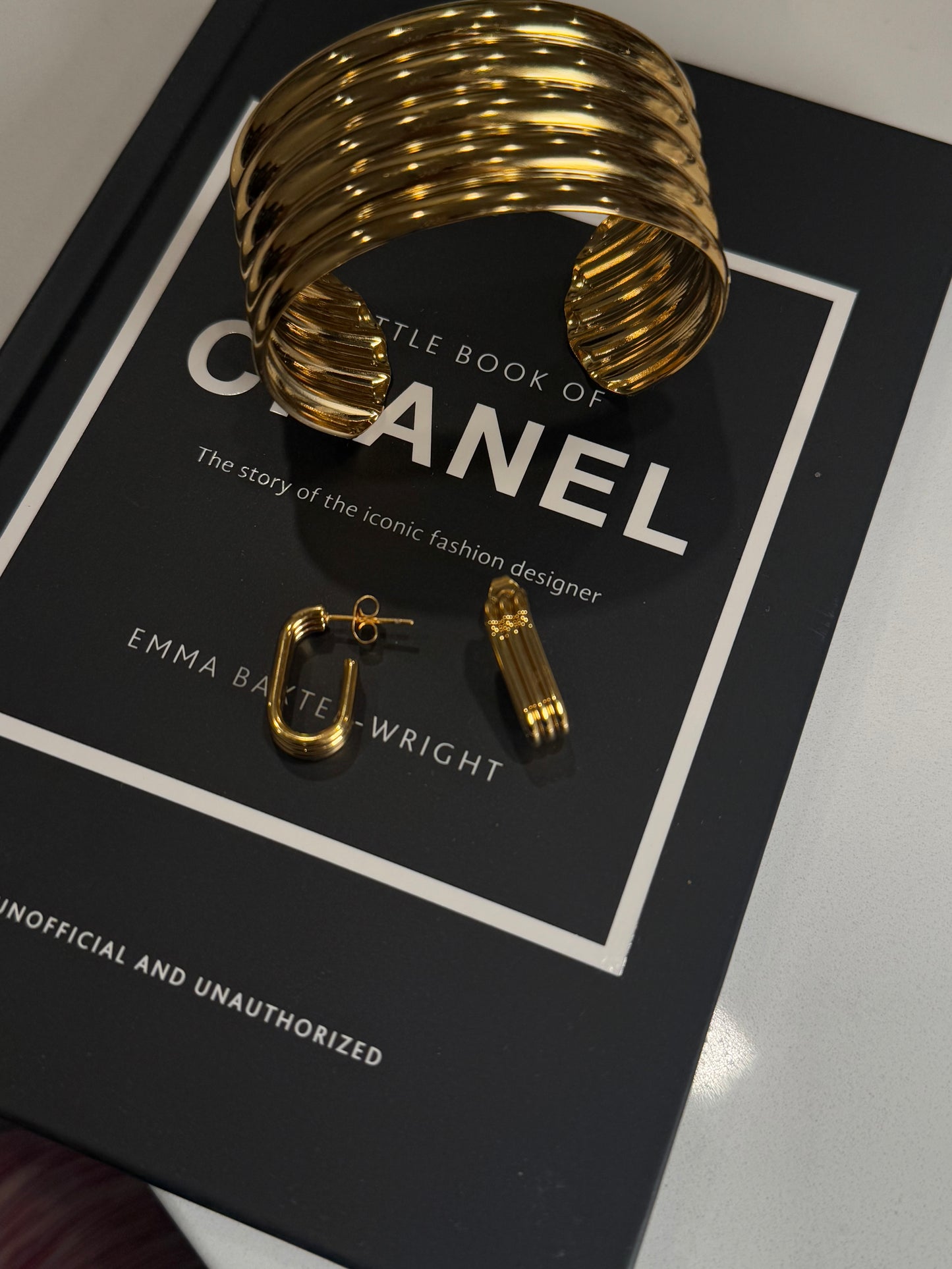 April earrings